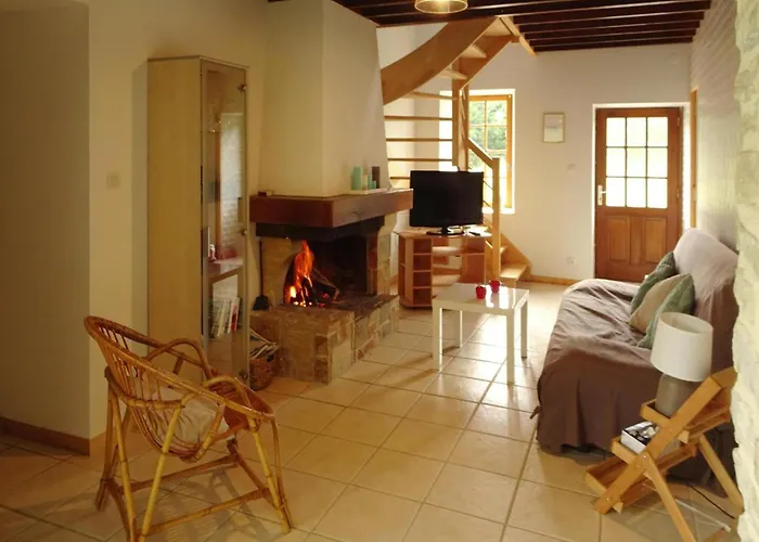 Semi-Detached House, Brucheville